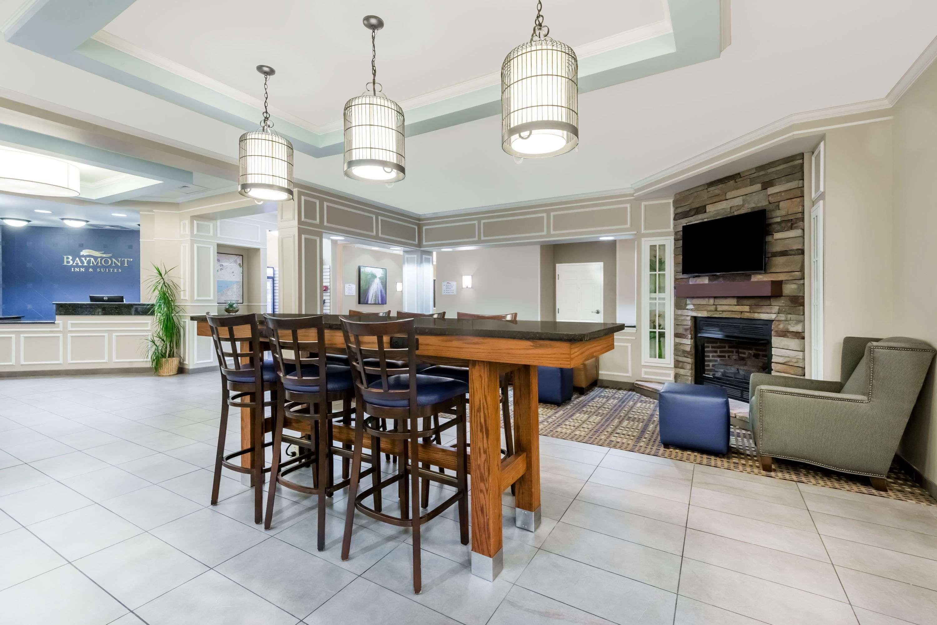 Hotel Baymont By Wyndham Erie à Kearsarge Extérieur photo